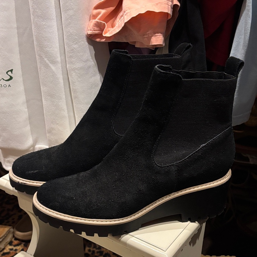 Dolce Vita Black Ankle Booties